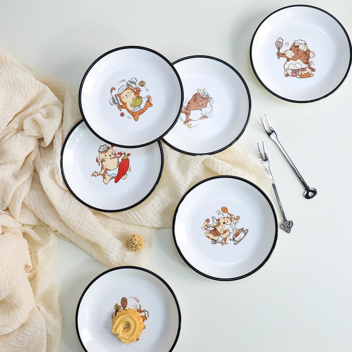 Funny Fidgety Chef Cat Pattern Ceramic Sauce Dishes, Seasoning Dishes, Sushi Soy Dipping Bowls, Appetizer Plates, Dessert Plates, Bird Feeding Bowls, Set of 6 - 5 Inch