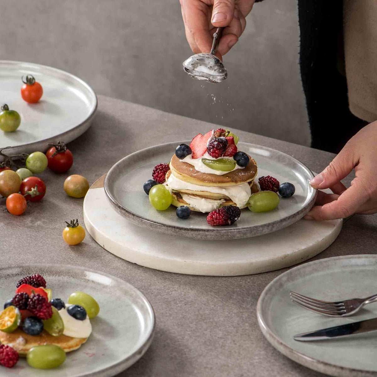 Henten Home Ceramic Dessert Plates, 8 Inch Porcelain Salad Plates Set of 4, Fluted Round Snack Plates for Kitchen, Cake Serving Stoneware Dishes, Reactive Glaze, Scratch Resistant (Grey)