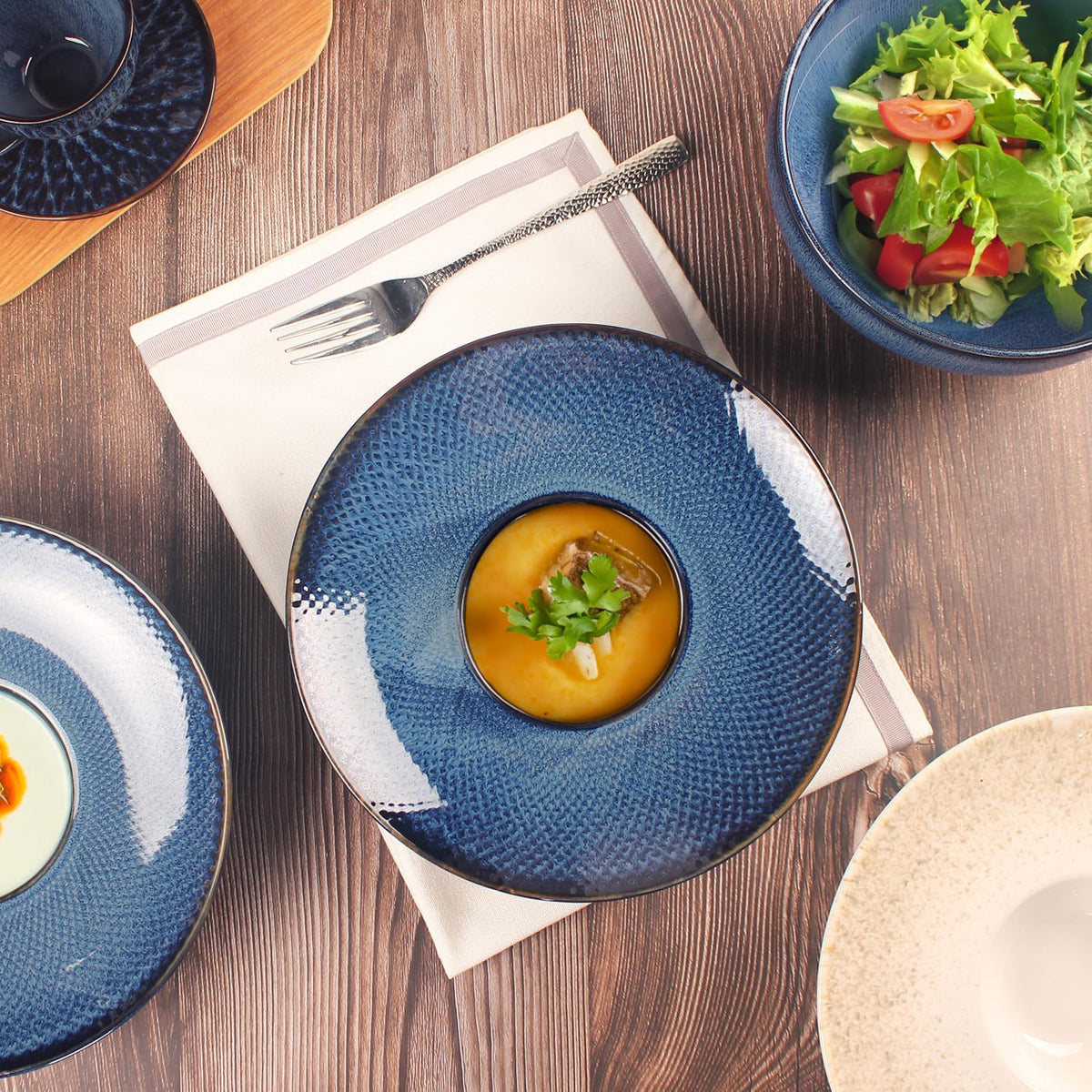 Soup Bowls, Soup Plates, 5.1 oz, Porcelain Pasta Bowl Set of 4, Wide edge Shallow Bowl Plates, Rimmed Bowls with Rim, Best choice for high-end restaurants and foodies,Royal blue 9.8 Inch