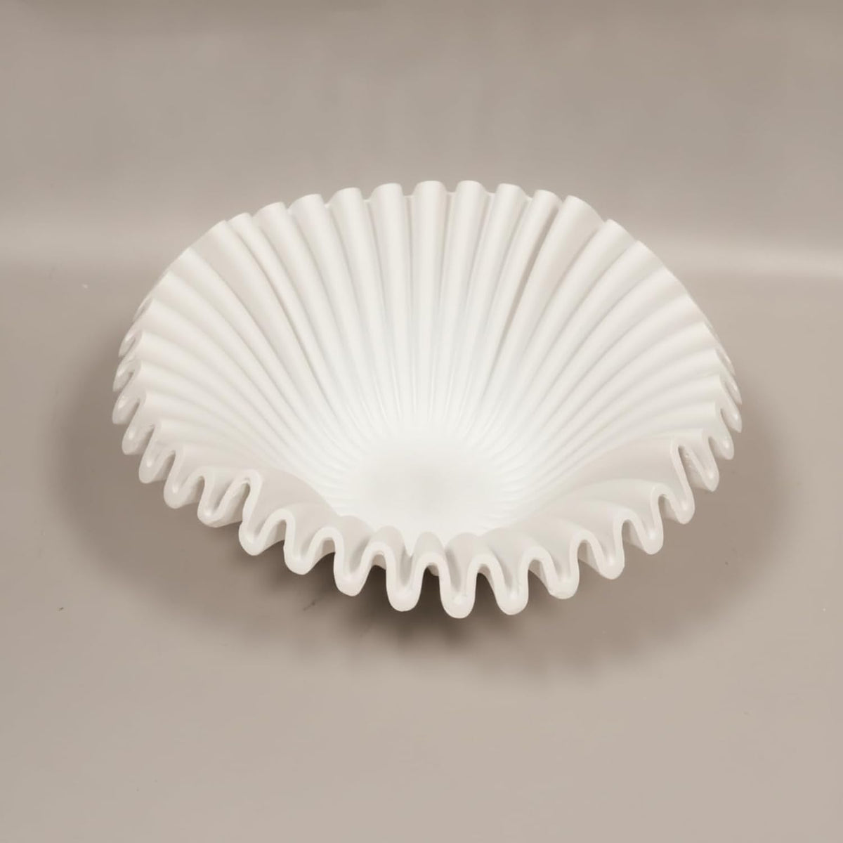 Resin Candy Tray Decorative Bowl Dish Platter With Shallow Wide Opening And Ribbed Sides Surface For Snacks Keys Or Jewelry suitable for dining table, Red, Small 27.5 27.5 10cm