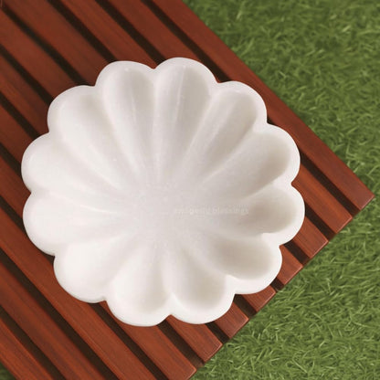 SWADESHI BLESSINGS HandCrafted Marble Scalloped Bowl for Home Decor, 7"
