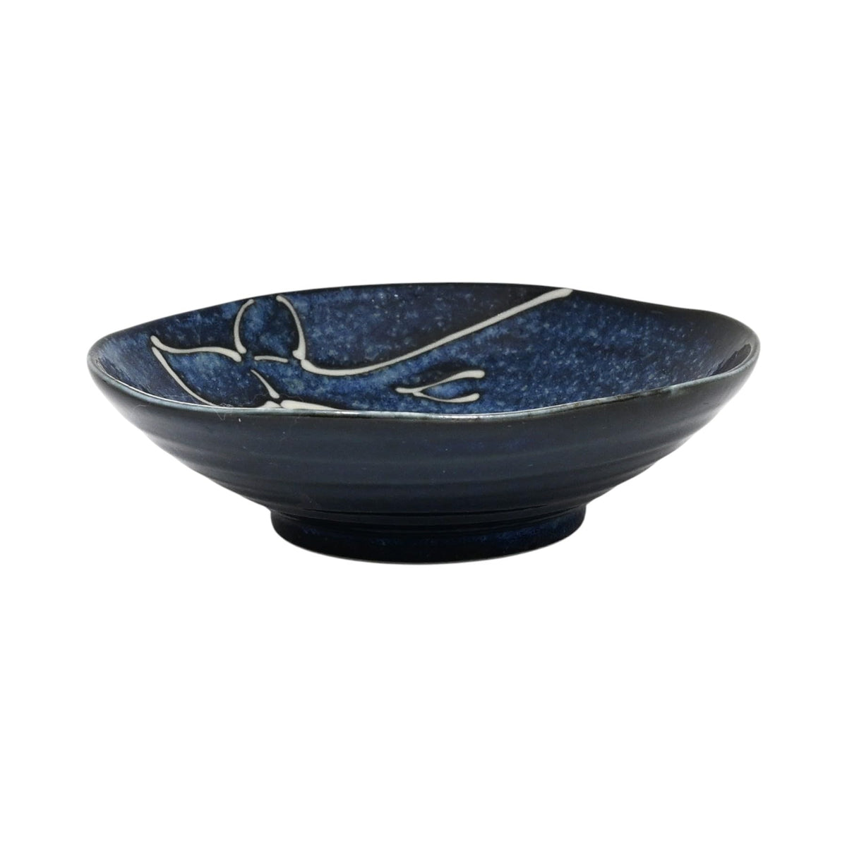 Urban Tokyo Minoware Porcelain Deep Dish Plate, Bowls, Navy Blue Ocean Whale Design, Kujira Youhenkon, Made in Japan, Tableware Restaurant or Home (8.25" D Deep Plate)