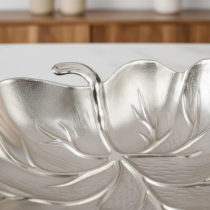 Decorative Tray Zinc Alloy Leaf Dish Metal Jewelry Holder Home for Entryway Living Room Suitable for Gift Giving Desk Organization, Silver